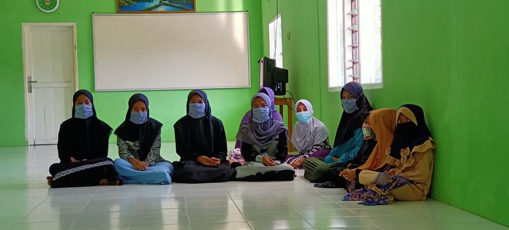 Educational Support for Orphanages During the Covid-19 Pandemic